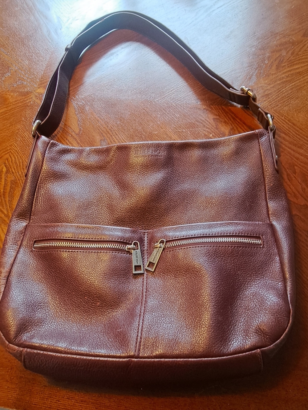 Leather Shoulder Bag in Deep Burgundy